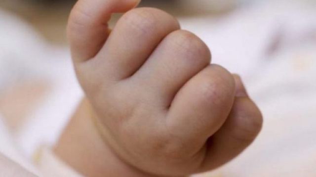 Salerno, muore bimbo di 8 mesi: lutto tra la comunit&agrave; di Sarno