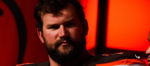 Joe Thomas clapped back at an NFL analyst. [Image via Erik Drost/Wikimedia Commons]