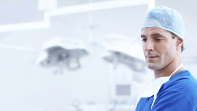 Sms pubblicitari su ricorsi per malasanit&agrave;: Wind-Tre sospende il servizio.