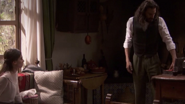 Il Segreto, trame Spagna: Isaac sospetta di essere stato derubato da Antolina