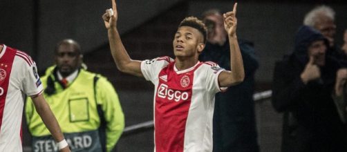 David Neres poder&aacute; render boa grana ao S&atilde;o Paulo. (Divulga&ccedil;&atilde;o/Instagram/@davidneres)