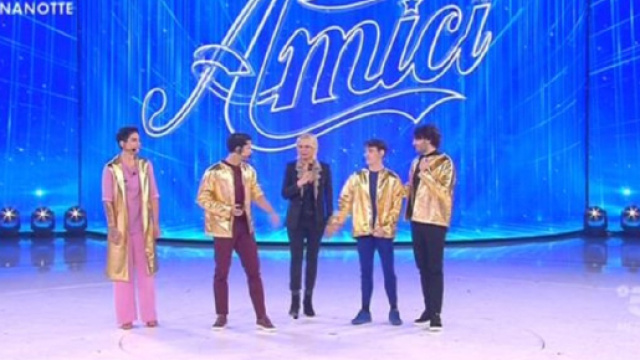 Amici, eliminata Tish.: la finale sabato 25 maggio.
