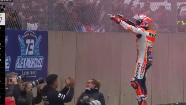 MotoGP, GP Le Mans: vince Marquez, Dovizioso e Petrucci sul podio