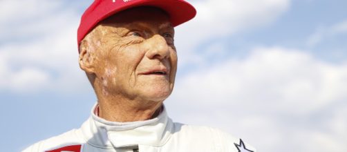 Lauda foi tr&ecirc;s vezes campe&atilde;o do mundial de F&oacute;rmula 1. (Arquivo Blasting News)