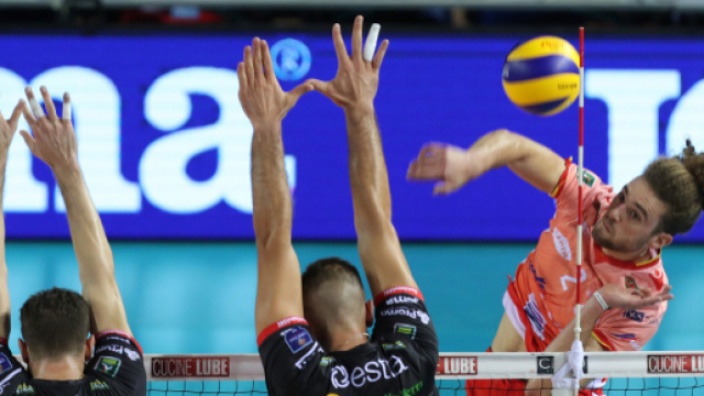 A Civitanova la Consar lotta a lungo ma alla fine si inchina alla ... - ravennaedintorni.it