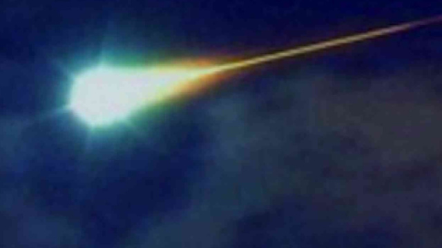 Australia, palla di fuoco nella notte illumina il cielo: forse si tratta di un meteorite