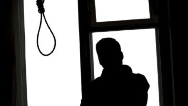 Brescia, professore si toglie la vita a scuola: si &egrave; suicidato impiccandosi