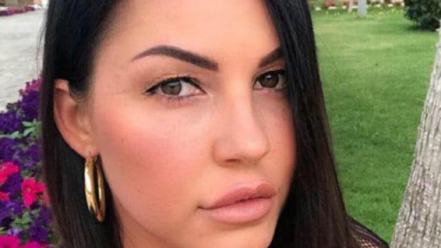 Eliana Michelazzo sul marito fantasma: 'Ho fatto sesso con lui via social ma non esiste'.