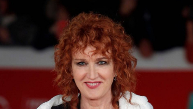 Fiorella Mannoia abbandona il M5S e risvolta a sinistra