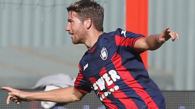 Il centrocampista del Crotone, Marcus Rohden