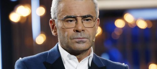 Jorge Javier V&aacute;zquez muestra los insultos que recibe por haber humillado a Dakota