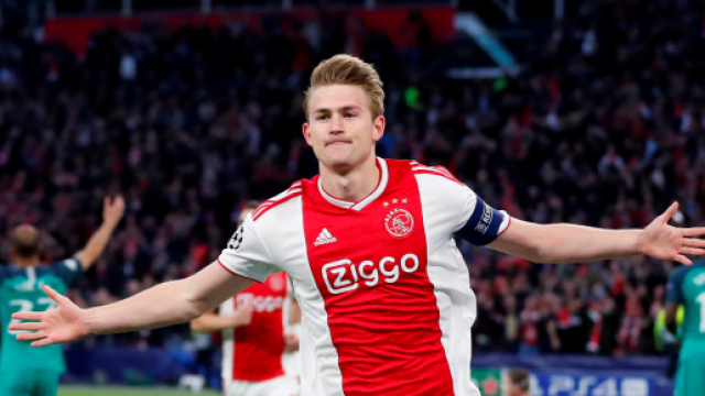 Le journal du mercato: Le PSG &agrave; nouveau dans la course