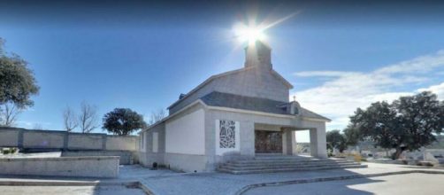 Pante&oacute;n familiar de los Franco en el cementerio municipal de El Pardo. / Vozp&oacute;puli