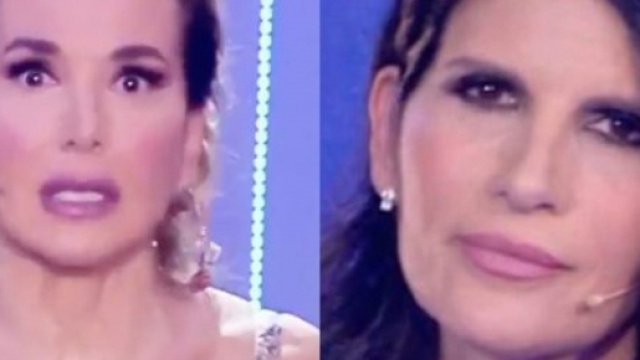 Barbara D'Urso perde le staffe con Pamela Prati a Live: 'Sono furente per i bambini'.