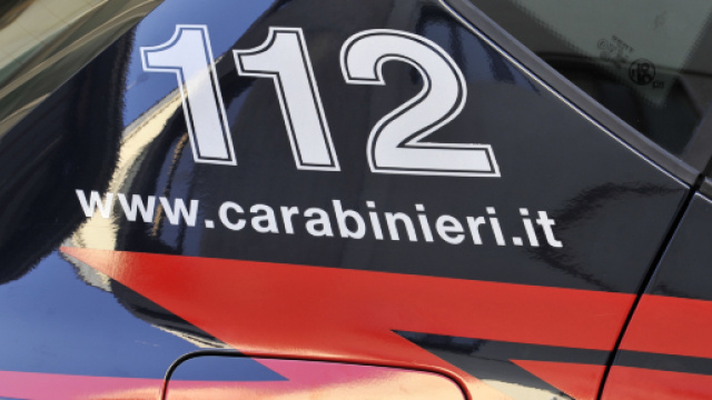 Brindisi, moglie e marito litigano, lei lo accoltella: arrestata