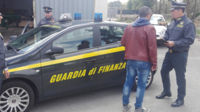 Guardia di Finanza: eseguiti interventi a contrasto del lavoro nero a Massa Carrara.