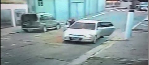 PM é morto a tiros na porta de casa em SP