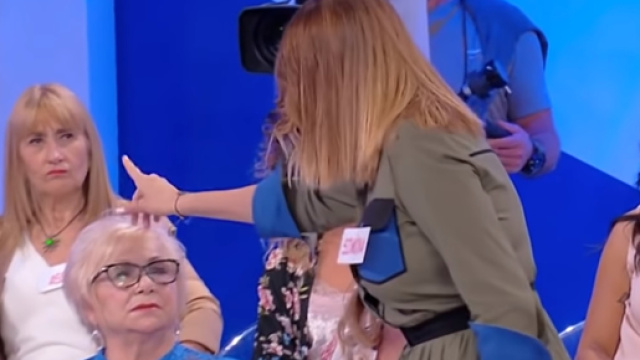 Anticipazioni Uomini e Donne: l'audio che incastra Simona e Stefano