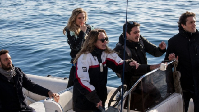MUltati i parlamentari saliti a bordo della Sea Watch