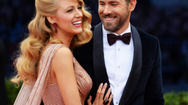 Blake Lively incinta per la terza volta: il marito Ryan pensa ad un regalo 'volante'
