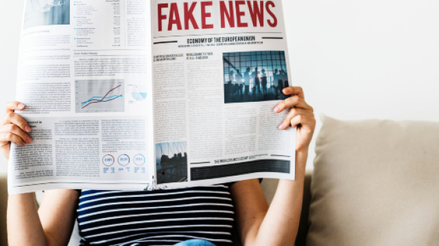 Obsession du "fact-checking" : et si les m&eacute;dias combattaient mal ... - ejo.ch