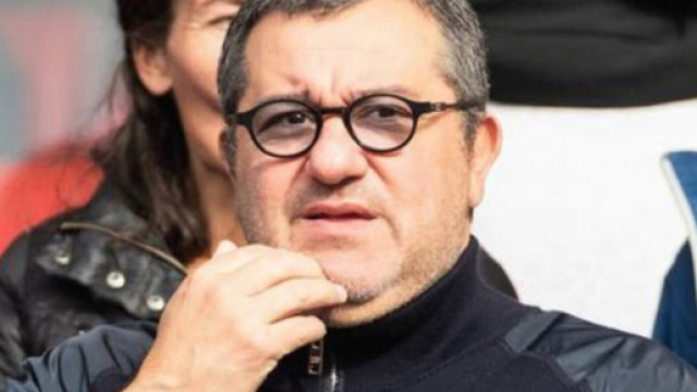 Raiola sarebbe pronto a trattare possibili colpi con la Juventus : tra questi Pogba