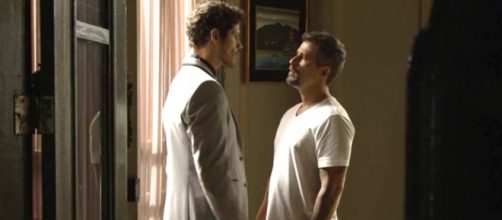 Gabriel e J&uacute;nior aliados em O S&eacute;timo Guardi&atilde;o. (Reprodu&ccedil;&atilde;o/ Gshow)