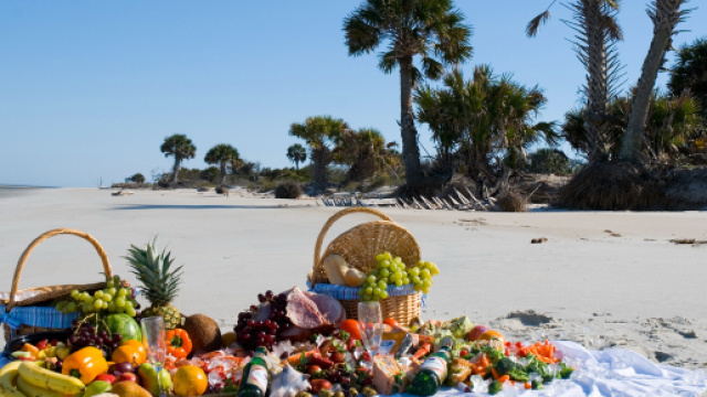 Estate: addio frittatona, in spiaggia arriva la 'SchiChic' - meteoweb.eu