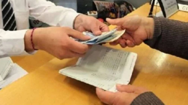 Poste Italiane: a Catanzaro domiciliari per un direttore:sottratto 132mila euro ai clienti.