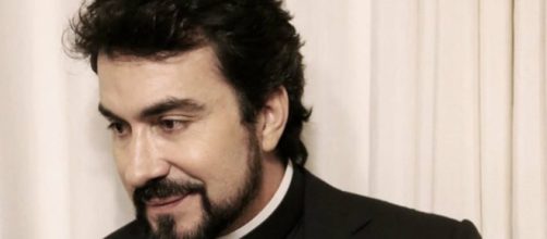 Padre fez brincadeira com o pr&oacute;prio visual. (Reprodu&ccedil;&atilde;o/Instagram/@pefabiodemelo)