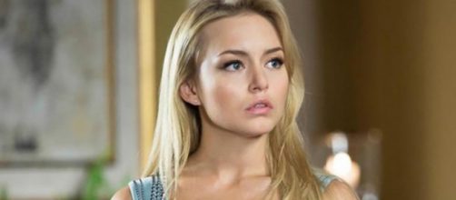 Segundo estilista, atriz ainda n&atilde;o devolveu vestido. (Reprodu&ccedil;&atilde;o/Televisa)