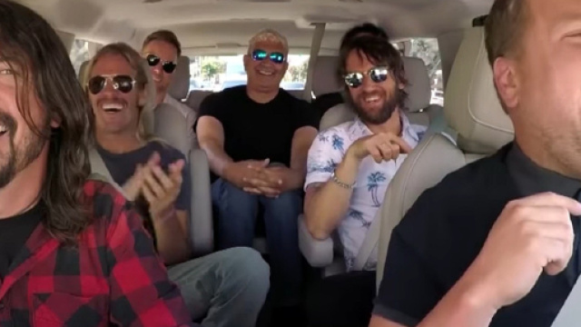 I Foo Fighters nel corso di un programma tv