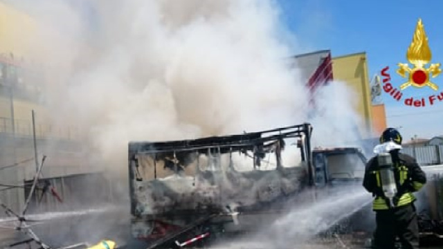 Venezia, esplode furgone dei panini: quattro feriti di cui due gravi