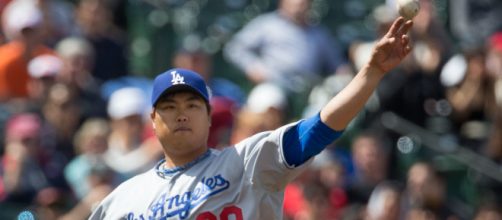 Hyun-Jin Ryu currently has the lowest ERA in the majors. [Image Source: Flickr | Keith Allison]