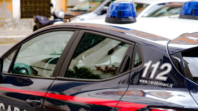 Brindisi, presunti abusi sulle nipotine minorenni: arrestato nonno 70enne