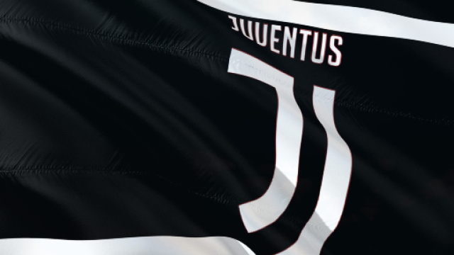 Cristiano Ronaldo avrebbe invitato De Ligt alla Juventus.