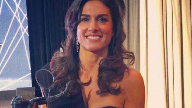 Gabriela Sabatini a Parigi, insignita del premio 'Philippe-Chatrier'