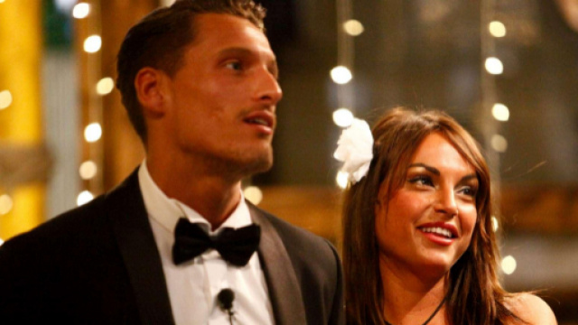 GF 16: secondo Vladimir Luxuria, la madre di Gennaro non sarebbe felice della relazione tra il figlio e la De Andr&eacute;.