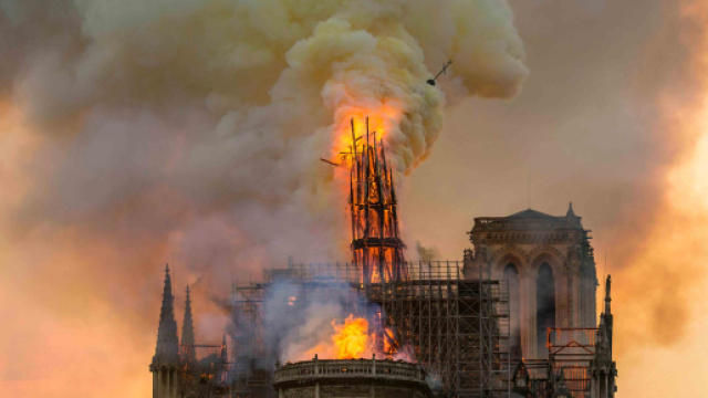 Notre Dame: i soldi non sono ancora arrivati dai ricchi donatori | The Nation