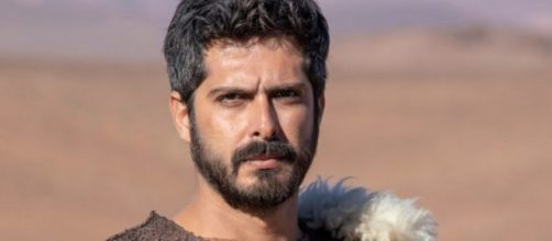 Elias comete assassinatos em Jezabel (Foto: Reprodu&ccedil;&atilde;o/Record TV)