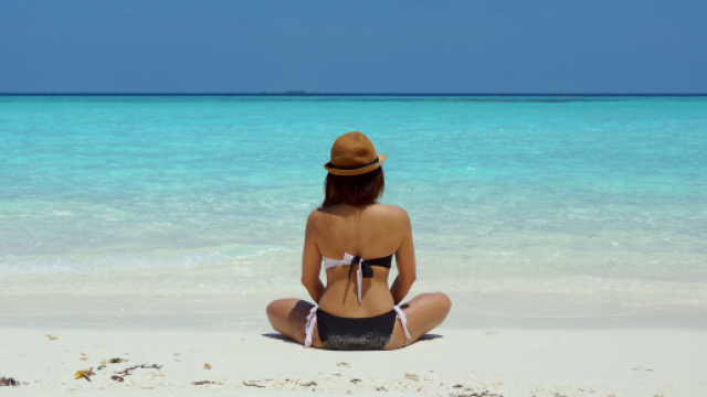 Come tutelare la pelle dal sole caldo dell'estate per evitare scottature e infiammazioni