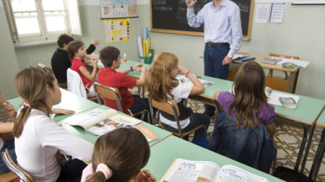 Si pensa a depennare l'ora di religione, c'&egrave; una mozione parlamentare.