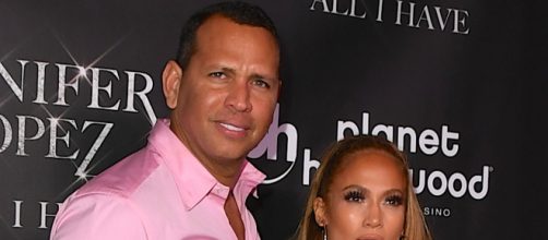 Jennifer L&oacute;pez controla a Alex Rodr&iacute;guez con guardaespaldas para que no le sea infiel