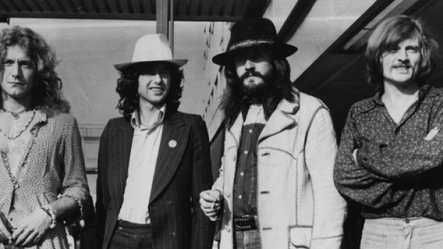 Led Zeppelin e Facebook: il caso della copertina censurata di Houses of the Holy