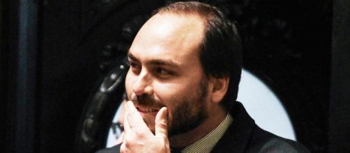 Carlos Bolsonaro teve conta bloqueada por rede social. (Arquivo Blasting News)