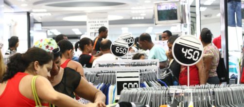 Nova portaria libera o trabalho aos domingos e feriados. (Arquivo Blasting News)