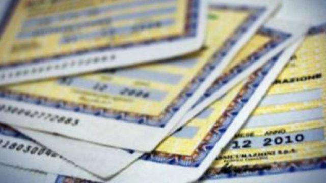 Brindisi, truffe online e assicurazione fasulla: tre persone denunciate