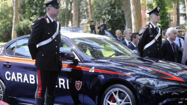 Roma, omicidio-suicidio sulla Cassia: avvocato spara alla moglie