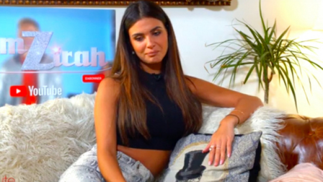 Nathanya en larmes lorsqu'elle &eacute;voque son ex violent