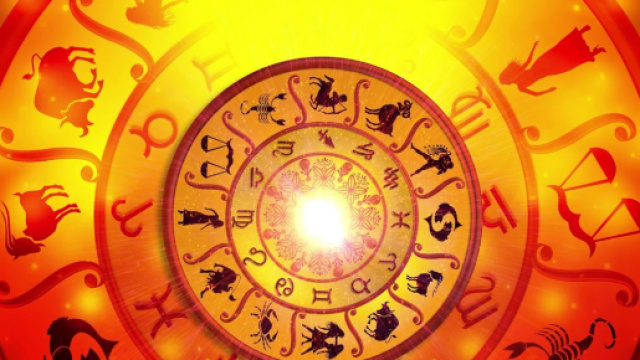 Oroscopo 17 luglio: sorprese per Acquario, Bilancia spossata